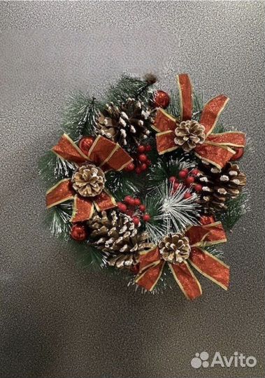 Новогодний венок на дверь