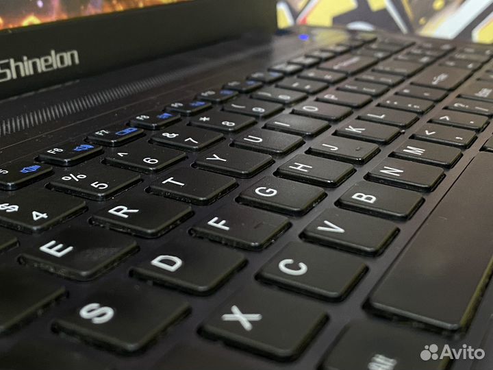 Игровой ноутбук FHD i7/8/256/GTX 1050 4GB