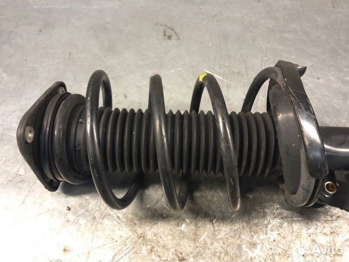 Амортизатор передний левый правый Mazda 3 BK BL