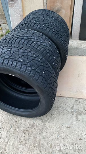 Pirelli Ice Zero 275/45 R20 и 305/40 R20 204M