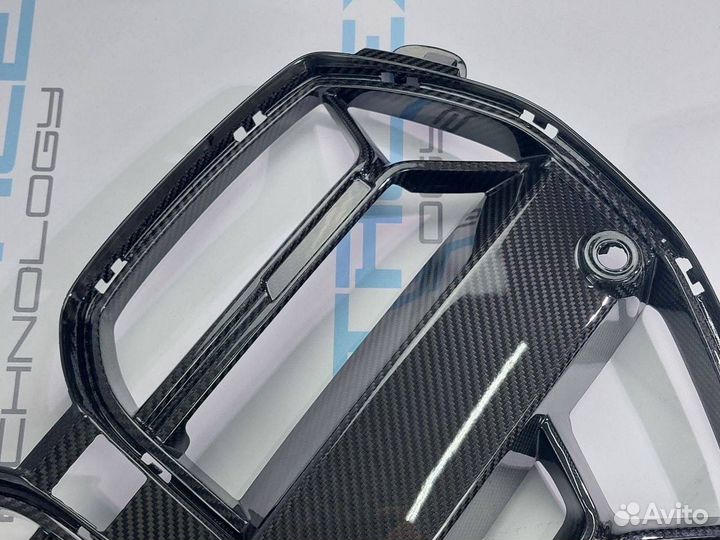 Решетка радиатора BMW M3 G80 сухой карбон