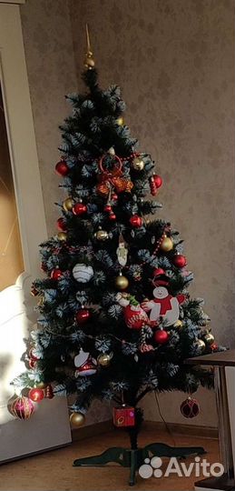 Елка искусственная