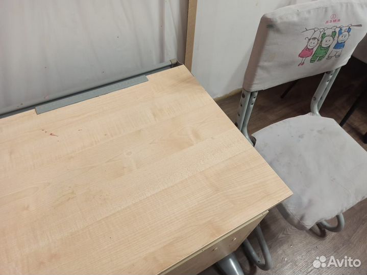 Растущая парта и стул дэми