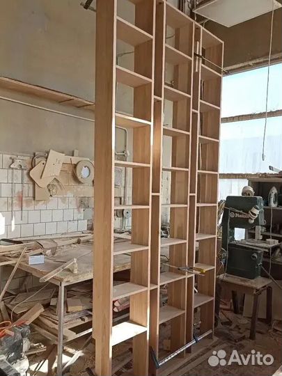 Стеллаж деревянный из массива
