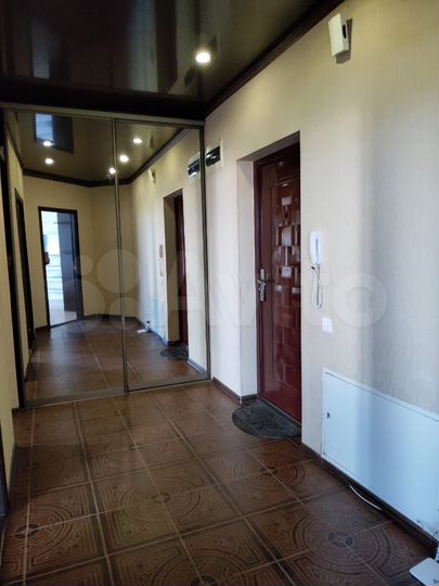 2-к. квартира, 65 м², 5/9 эт.