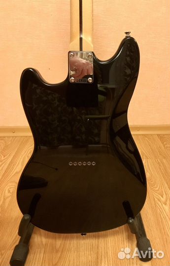 Электрогитара Squier Bullet Mustang с апгрейдами