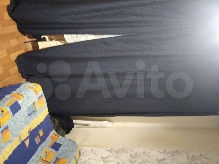 Комната 10 м² в 5-к., 1/14 эт.