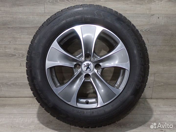 Комплект оригинальных колес R16 Peugeot 3008