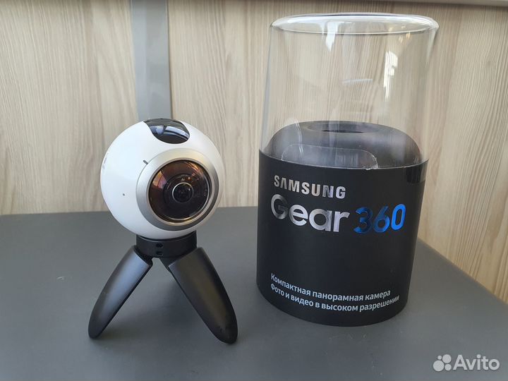 Панорамная камера Samsung gear 360