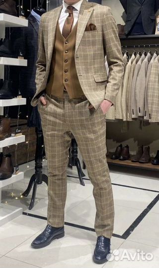 Мужской свадебный костюм