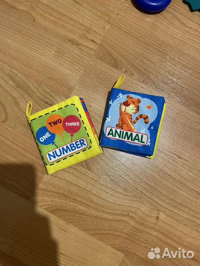 Книжка шуршалка на английском для детей