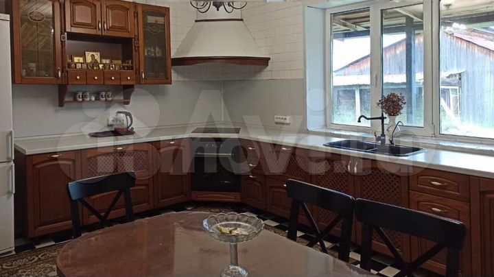 Дом 234 м² на участке 10 сот.