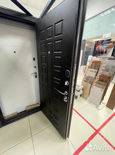 Дверь входная