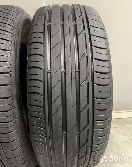 Bridgestone Turanza T001 215/60 R16