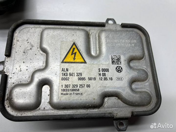 Блок ксеноновой лампы VW/AG 1K0941329