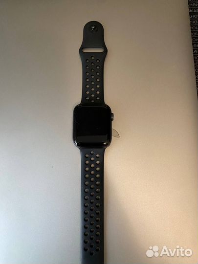 Часы apple watch se 44 mm