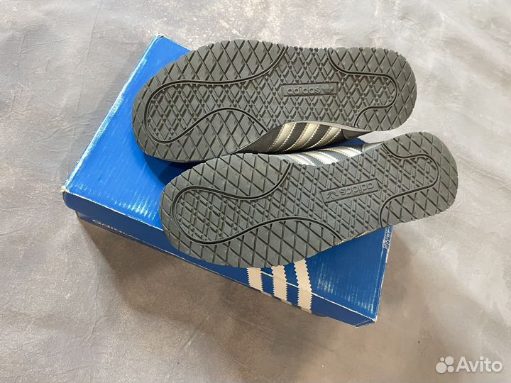 Кроссовки женские adidas 40,5 размер