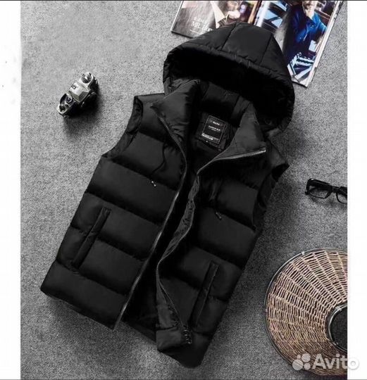 Жилет чёрный новый