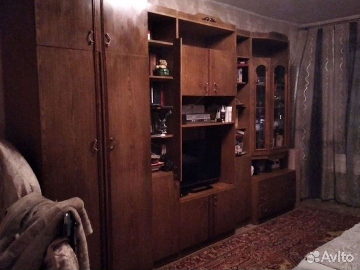 Стенка бу 2,6*2,2*0,5