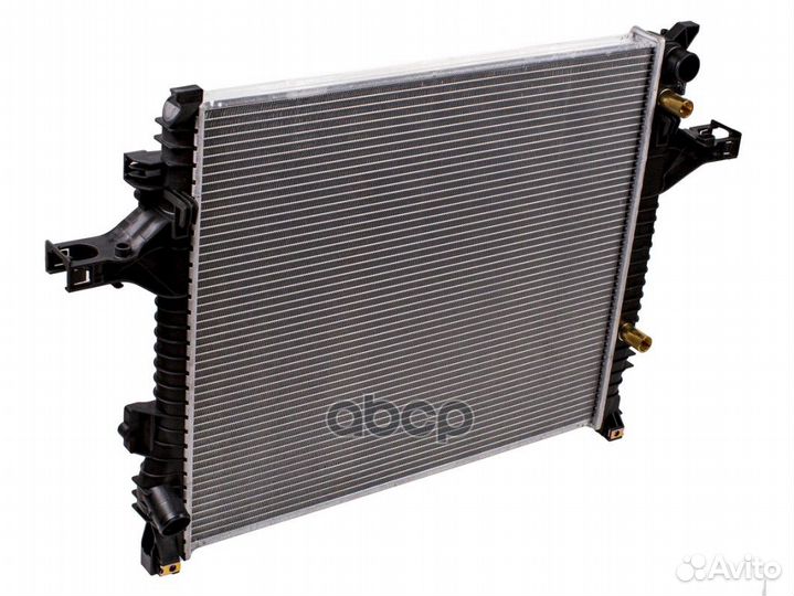 Радиатор охл. двигателя Volvo XC90 02- (M499317