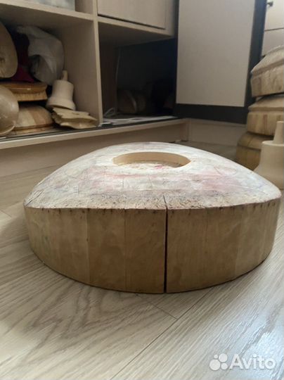 Поле для шляп и шапок