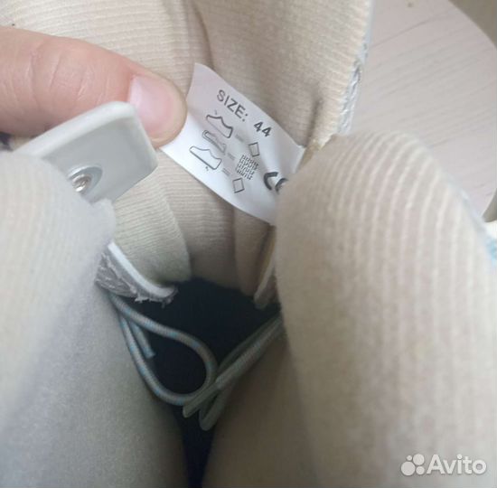 Роликовые коньки