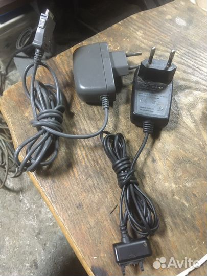 Зарядное устройство