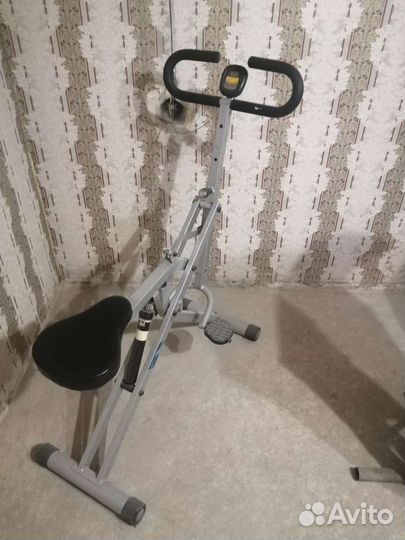 Тренажер для гиперэкстензии