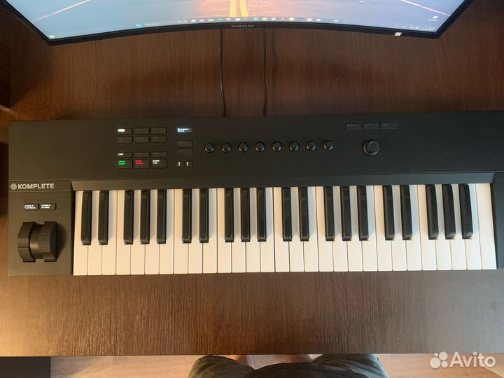 Midi клавиатура Native Instruments Komplete A49