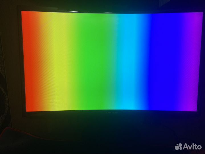 Игровой изогнутый монитор Samsung C24F390FHI