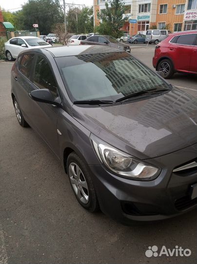 Hyundai Solaris 1.4 AT, 2013, 109 000 км