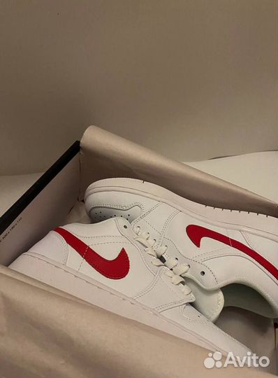 Кроссовки nike AIR jordan 1 white