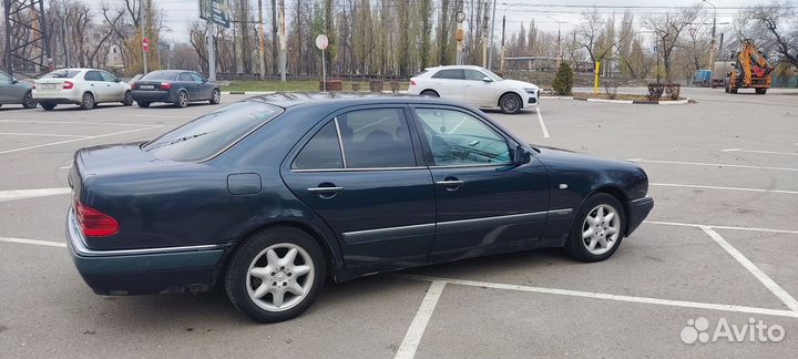 Mercedes-Benz E-класс 2.2 МТ, 1998, 438 000 км