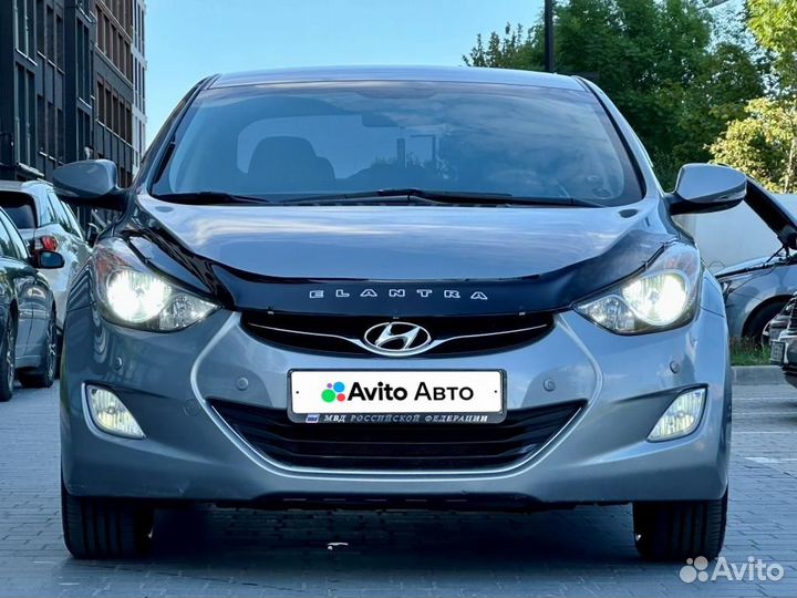 Hyundai Elantra 1.8 AT, 2013, 175 300 км