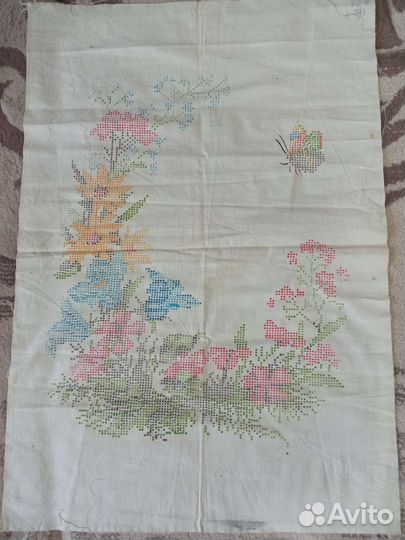Канва с рисунком, шторы, накомодник