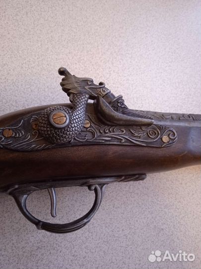 Винтажная зажигалка