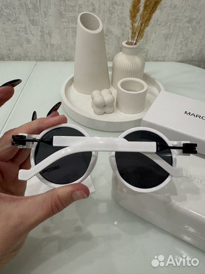 Солнцезащитные очки Marc Jacobs