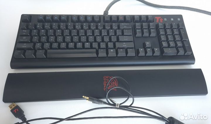 Клавиатура механическая Thermaltake KB-MEG005RU