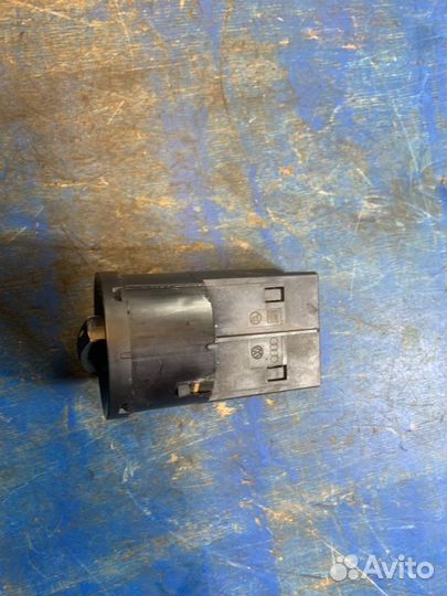 Блок управления светом Volkswagen Polo 2T 2011