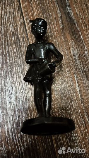 Статуэтка чугунная 