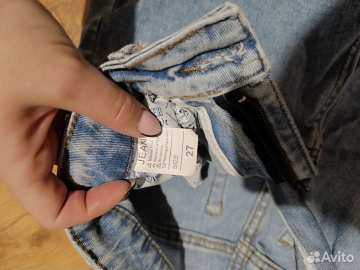 Джинсы