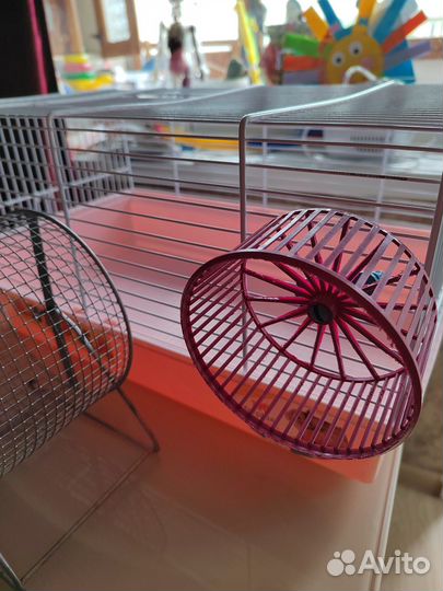 Клетка(домик) для хомяка,беговой дорожкой и т. Д