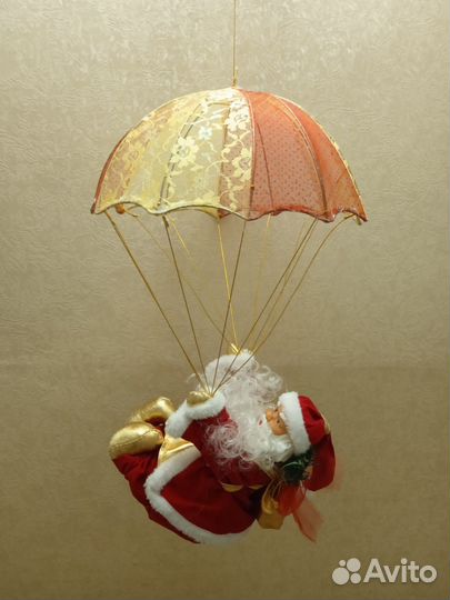 Дед Мороз / Santa Parachute