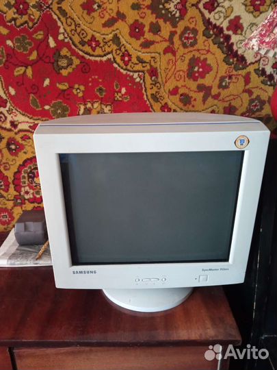 Монитор Samsung SyncMaster 753 DFX