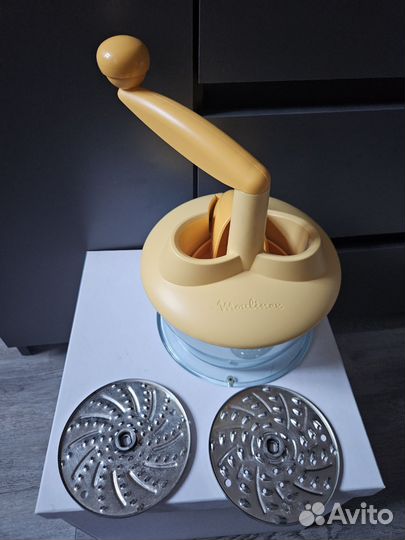 Терка механическая с чашей Moulinex