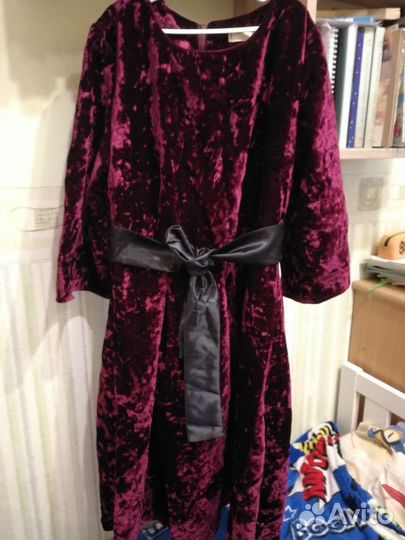 Платье бархатное