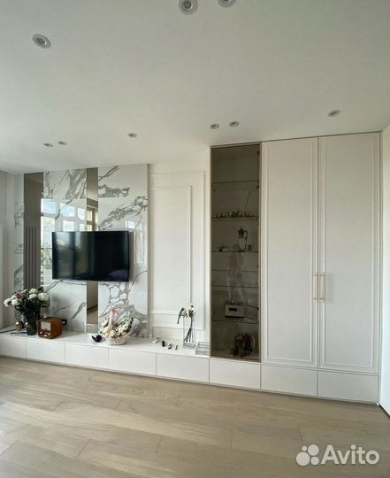 Шкаф распашной