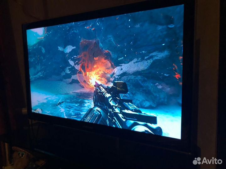 Sony PS4 Slim с играми