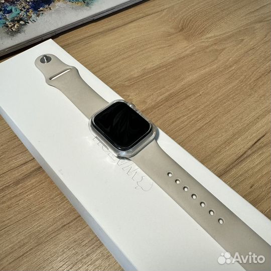 Apple watch series 8 41mm starlight