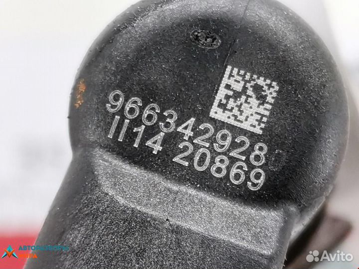 Форсунка Peugeot 307 2005 1980L0